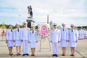 พิธีวางพวงมาลาเนื่องในวันคล้ายวันสวรรคตพระบาทสมเด็จพระจุลจอมเกล้าเจ้าอยู่หัว รัชกาลที่ 5